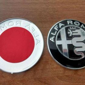 alfa romeo logo emblem i svart till bilen