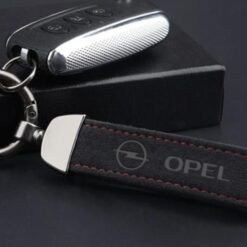 opel-alcantara-lyxig-nyckelring